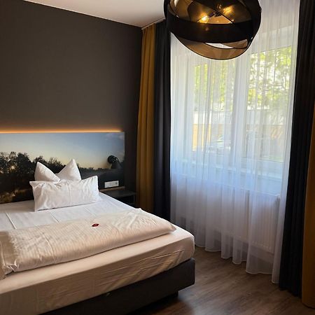 Hotel Kitz Ehemals Schlemmerhuette Langweid Exteriör bild