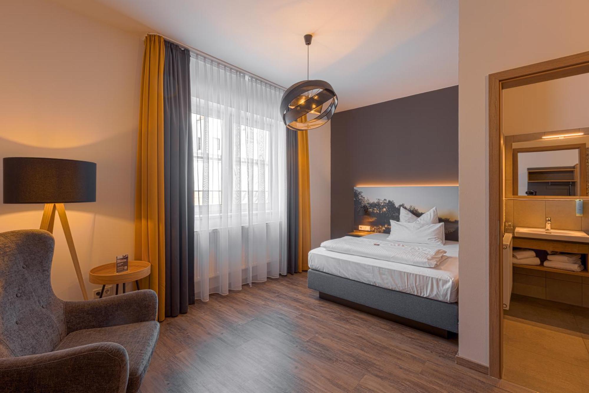 Hotel Kitz Ehemals Schlemmerhuette Langweid Exteriör bild